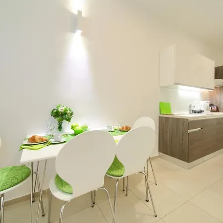Apartment Logo 5 Min Walk To Main Square Zagreb